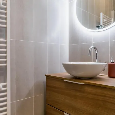 Сasa de vacaciones Face A La Avec Terrasse Privative, Confort Moderne, Wi-fi Gratuit A Saint-nazaire - Fr-1-306-1260